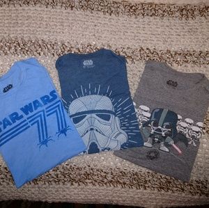 Lot of mens star wars tshirts.